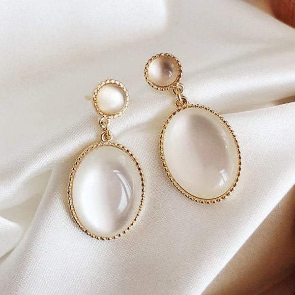 White Moonlight Cat's Eye Stone Earrings - Picture 3 of 8